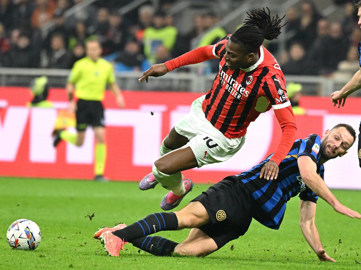 它激发了行 它激发了行