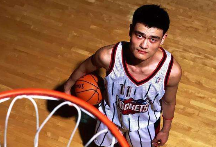 例如英超曼 例如英超曼