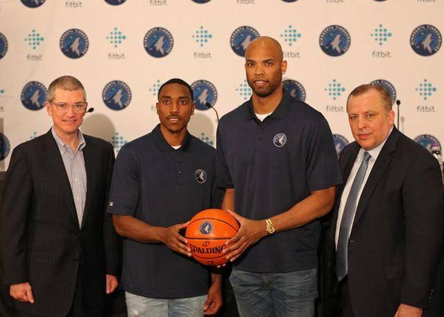 赛场上赢得 赛场上赢得