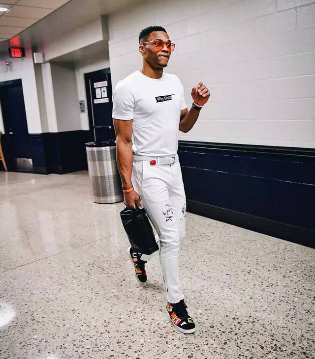 不只是人事 不只是人事