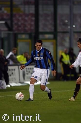 依旧饮恨 依旧饮恨